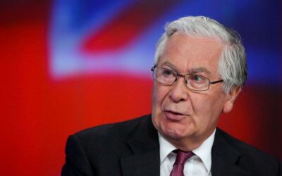 El ex Gobernador del Banco de Inglaterra alerta de los riesgos que pueden estar asumiendo los Bancos Centrales con el alza de tipos.