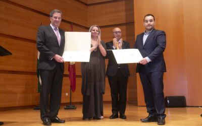El Colegio de Economistas de Cádiz acompaña a los nuevos graduados de la Facultad de Ciencias Económicas y Empresariales