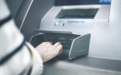 Sólo 1 de cada 6 Economistas Catalanes, considera ventajosa para los accionistas del Banco Sabadell la modificación de condiciones de la OPA.